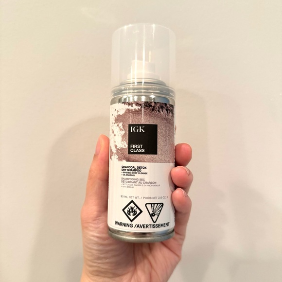 IGK FIRST CLASS CHARCOAL DETOX Dry Shampoo mini size travel size - Picture 2 of 4